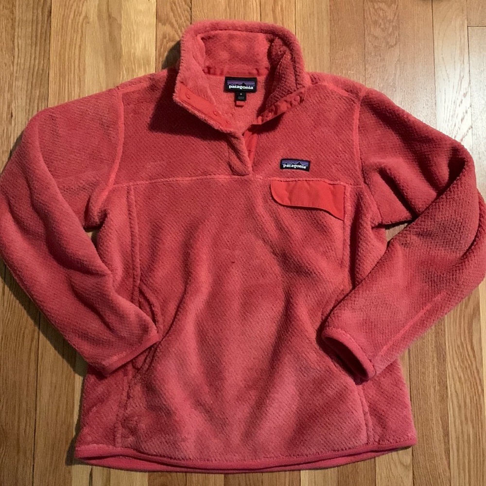 Patagonia 1/4 button fleece, size medium